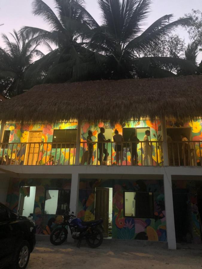 Way Shack Hostel Oslob Εξωτερικό φωτογραφία